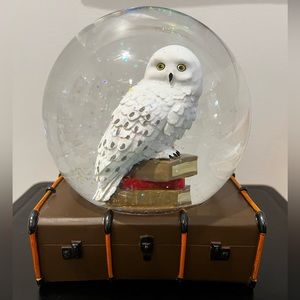 HEDWIG Snow Globe | Harry Potter Store New York Exclusive